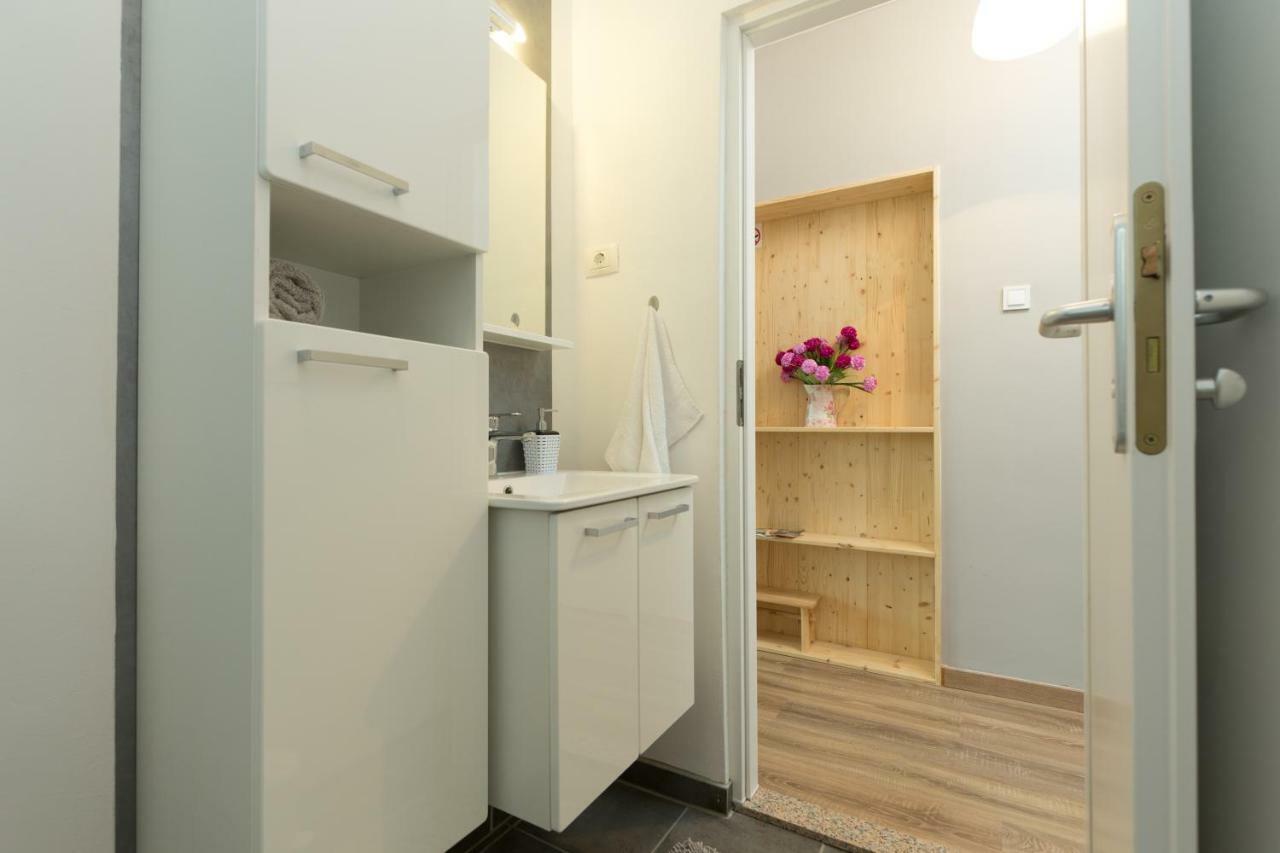 Studio Andrea โรวีน ภายนอก รูปภาพ